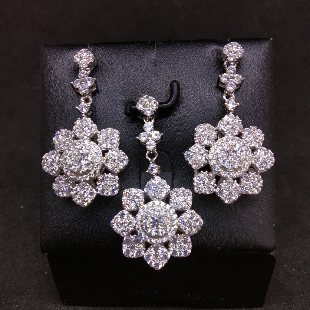 92.5 fancy pendent set