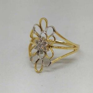 REAL DIAMOND BRANDED FLOWER DESIGNED LADIES RING