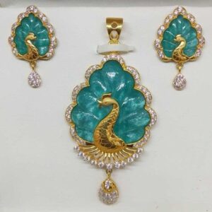 22 KT GOLD PEACOCK DESIGNED PENDANT SER