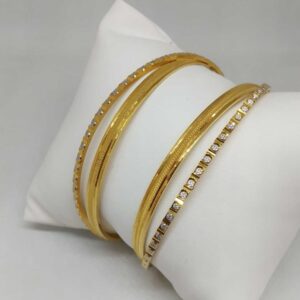 22 KT GOLD FANCY DESIGNED BANGLE