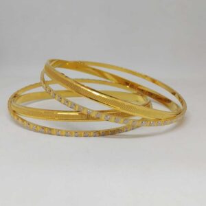 22 KT GOLD FANCY DESIGNED BANGLE
