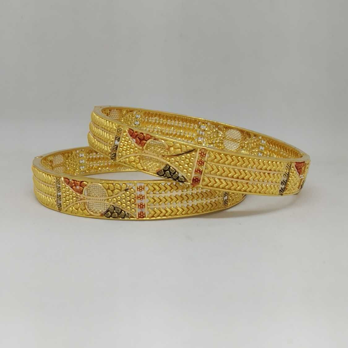 22 KT GOLD CULCUTTI BANGLE