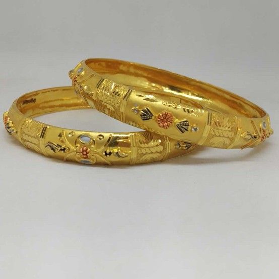 22KT GOLD BANGALI DESIGNED BANGLE