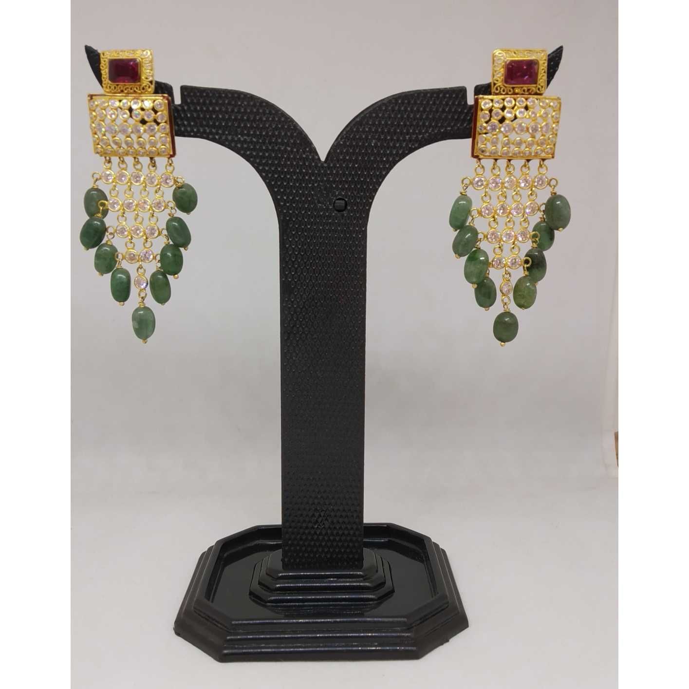 18 kt gold long fancy  earring