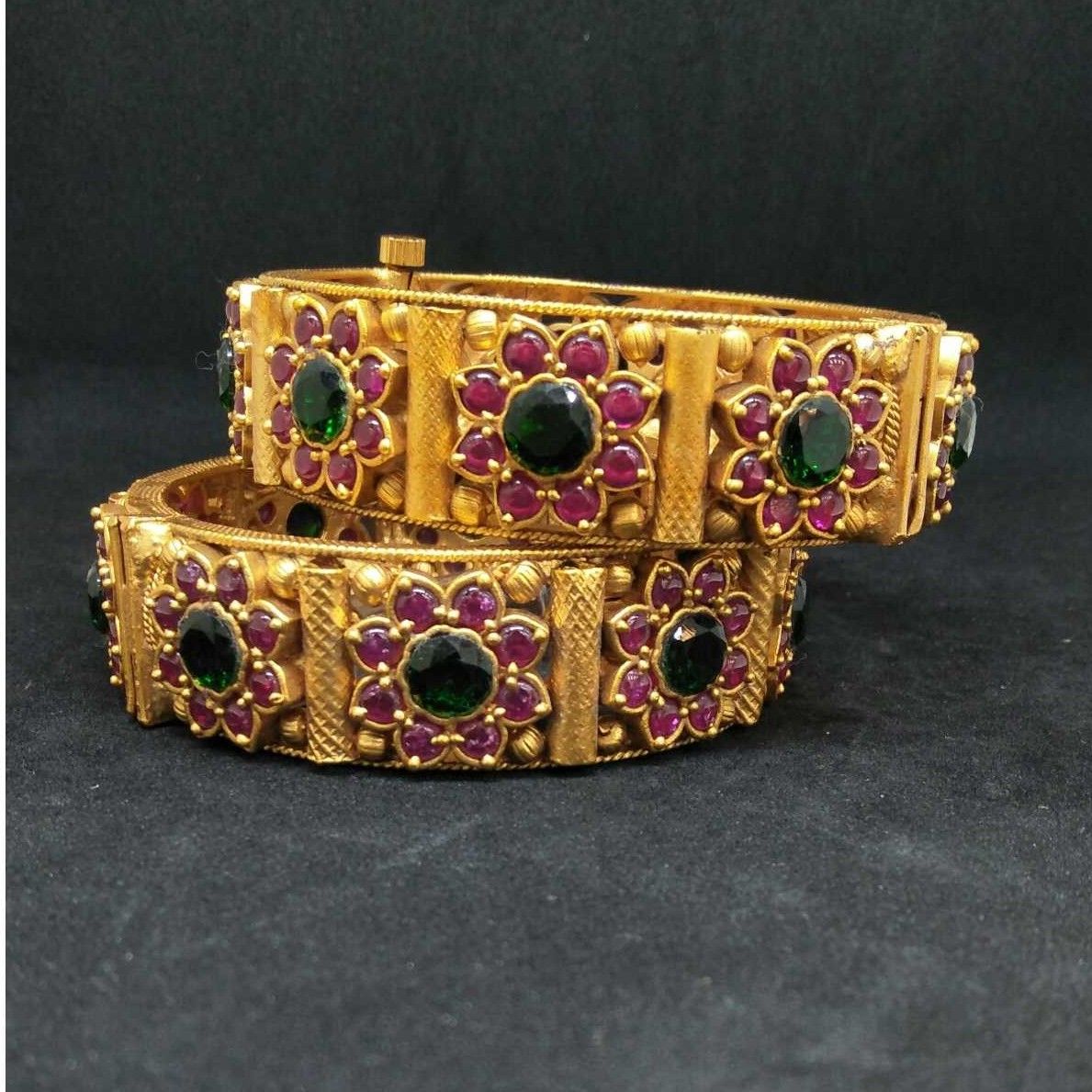 1 gram antique diamond bangle - Image 2
