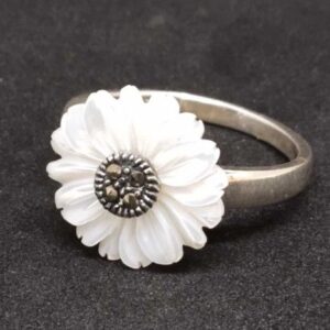 925 Sterling Silver White Flower Ladies Ring