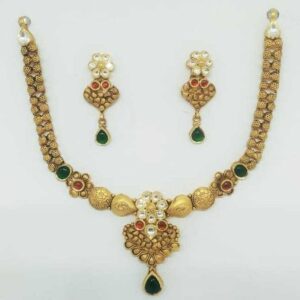 22 kt gold antique set