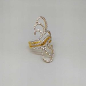 18 Kt Gold Ladies Branded Ring