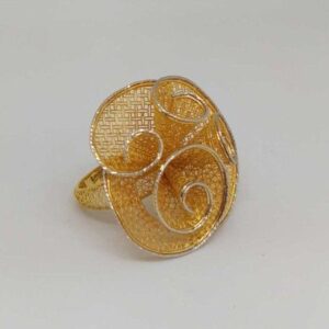 18 kt gold ladies branded ring
