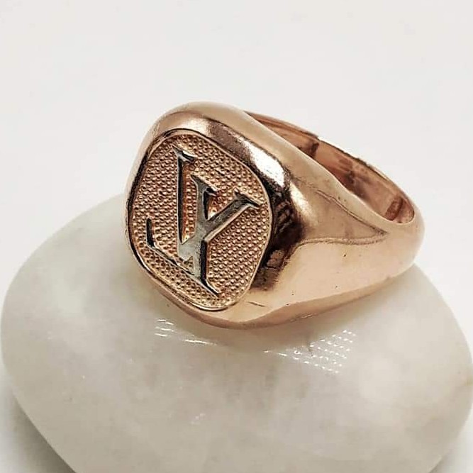 Ring fancy