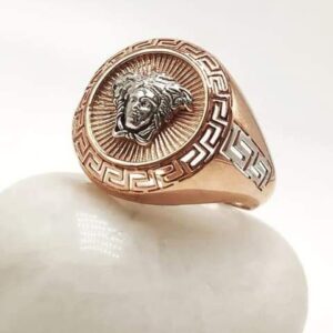 Fancy ring