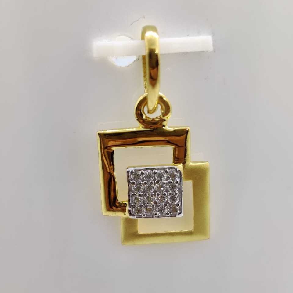 22kt gold cz stone fancy pendant