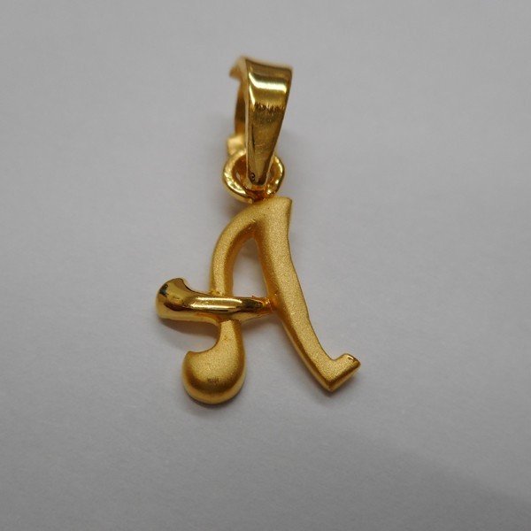 22 kt gold casting alphabet pendent