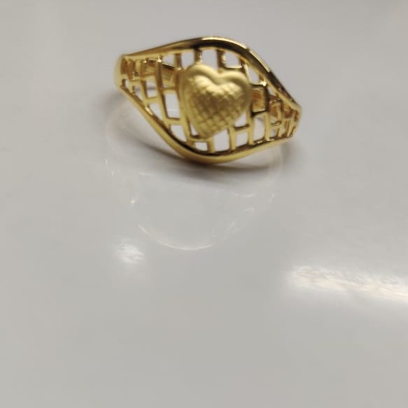 22 kt gold casting fancy ladis ring