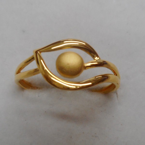 22 kt gold casting fancy ladis ring