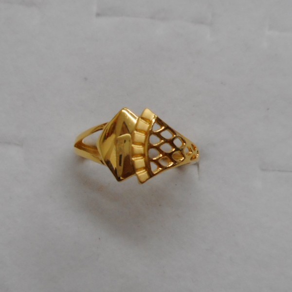 22 kt gold casting ladis fancy ring