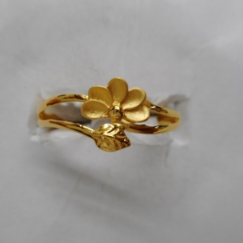 22 kt gold casting ladis fancy ring