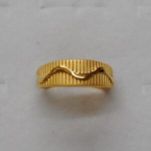 22 kt gold casting fancy ladis ring