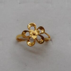 22 kt gold casting ladis ring