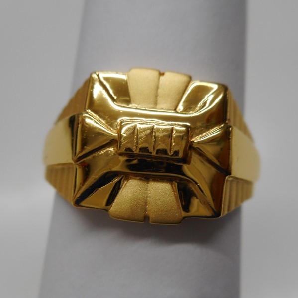 22 kt gold casting men's ring
