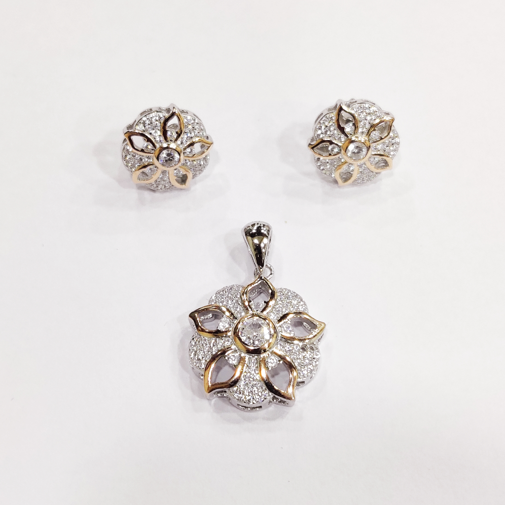 925 Sterling Silver Flower Shape Pendant Set