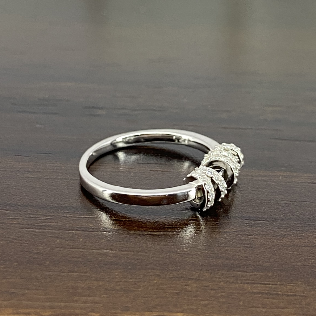 925 Sterling Silver Designer Ladies Ring - Image 2