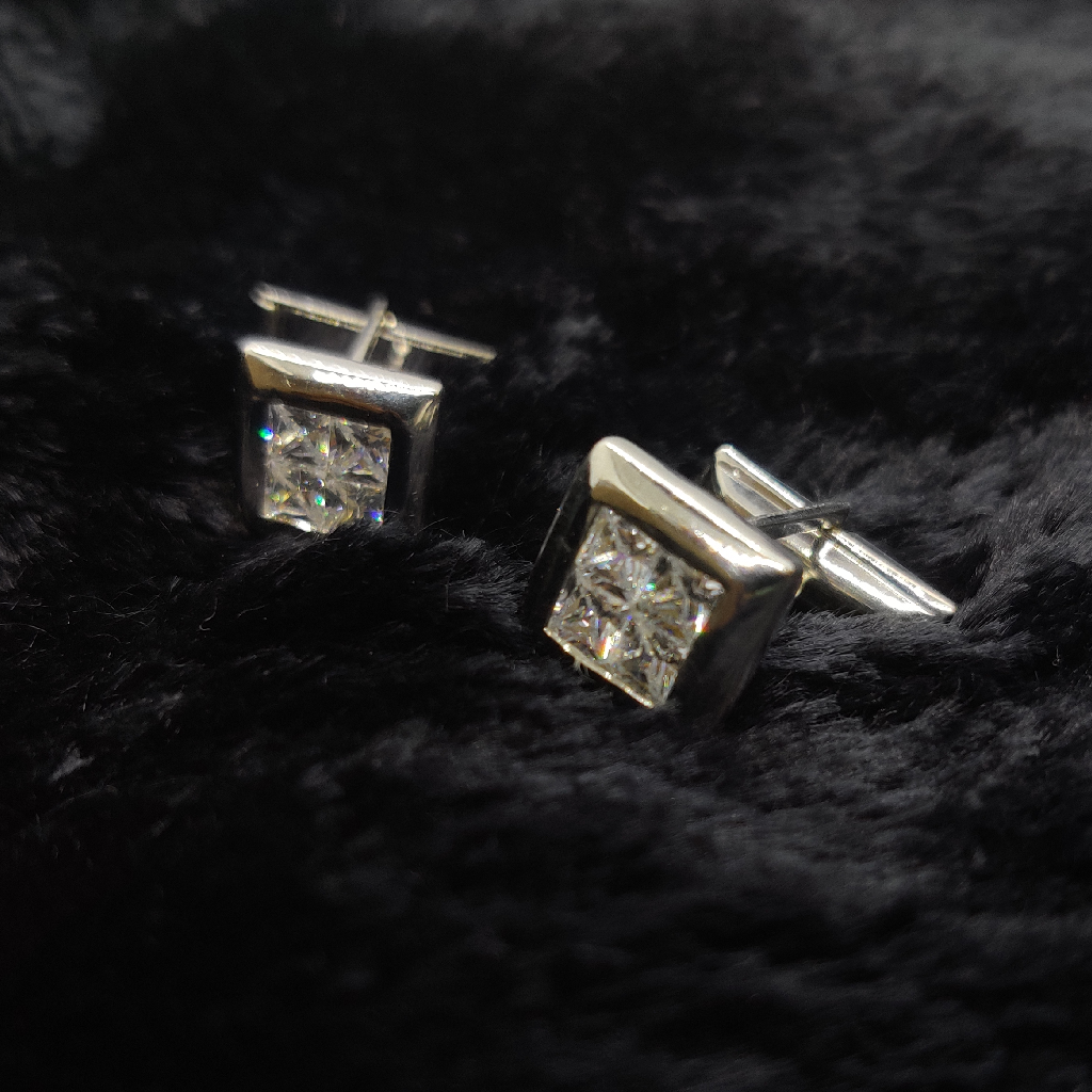 925 sterling silver cufflink with high quality stone studded