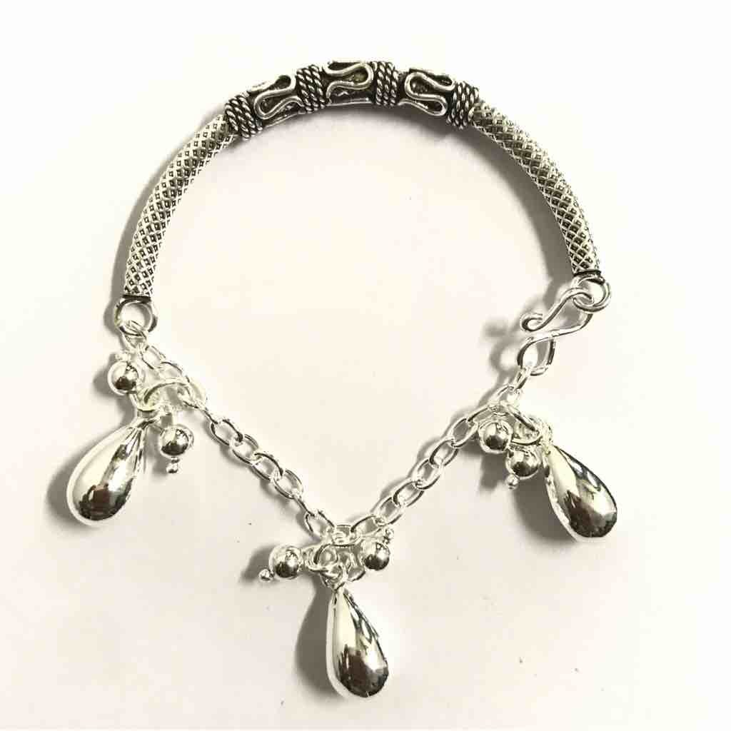 oxo. Half charms kada