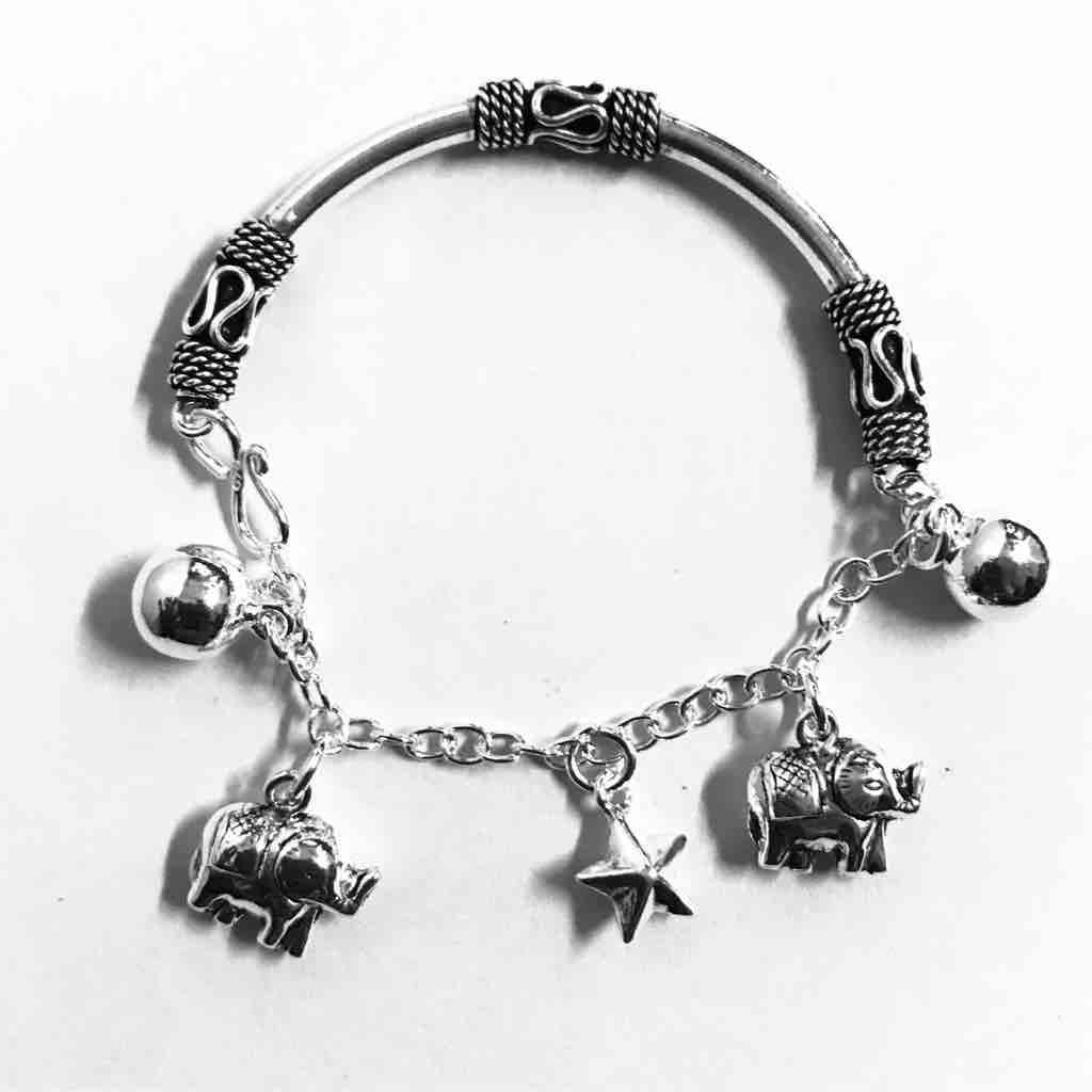 oxo.Half Charms kada