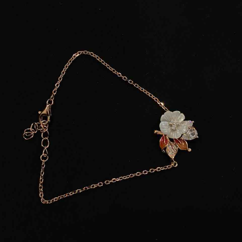mop flower bracelet