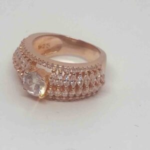 Ladies ring