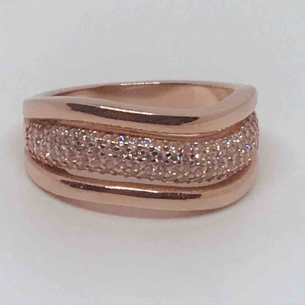Ladies ring