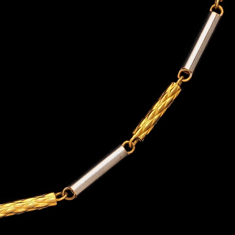 22 Kt Yellow Gold Necklace Curb Round Cylinders Chain 18 Gm