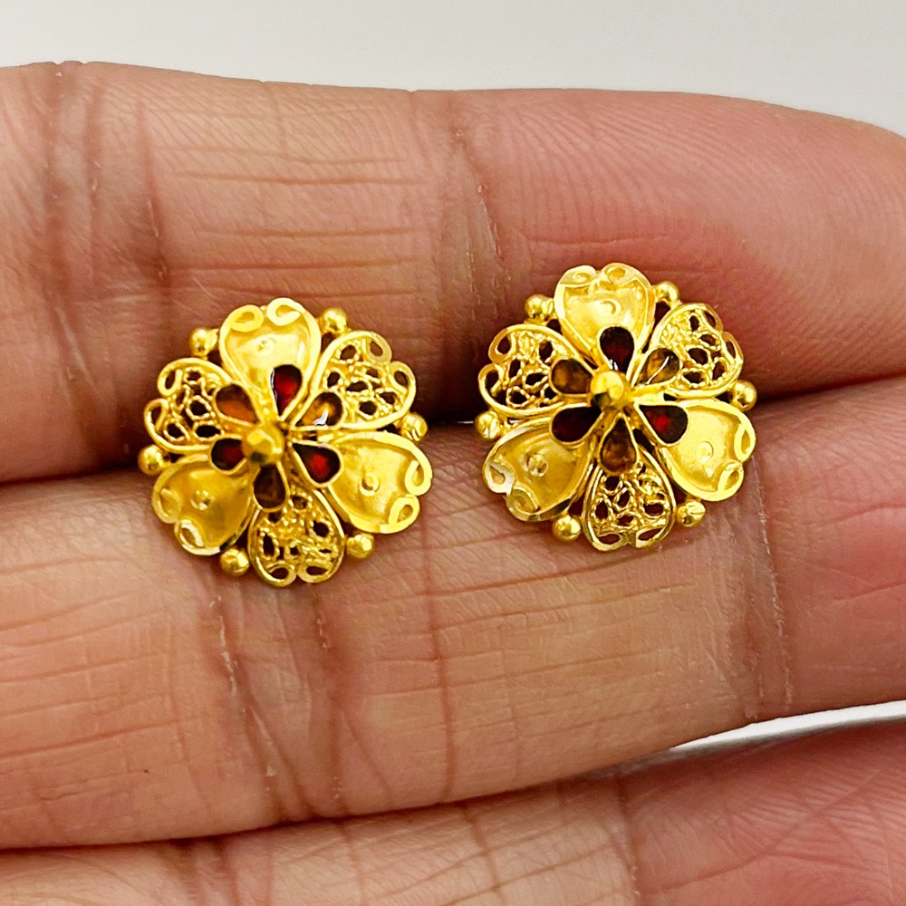 22 Kt Yellow Gold Ear Stud Round Screw Back Women Earrings