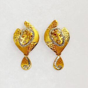 18 Kt Yellow Gold Drop Oval Two Tone Screw Back Women Earrings