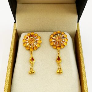 18 Kt Gold Drop Classy 2 Tone Screw Back Women Earrings 3.770 Grams