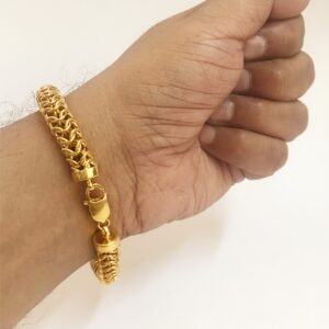 22 kt real solid yellow gold lion men's bracelet 32.130 gm