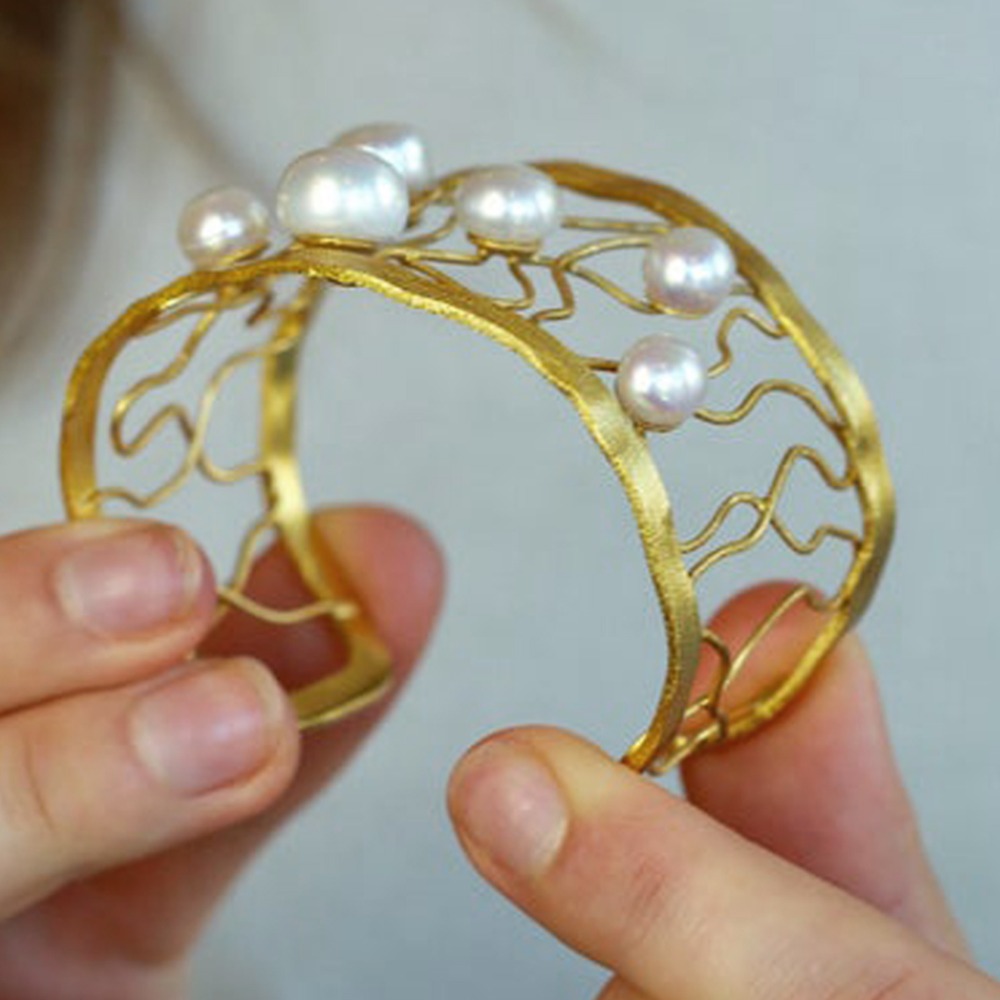 22 kt yellow gold pearls open cuff women's bracelet bangle 30 grams