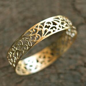 22 kt yellow gold lace prom filigree bangle bracelet