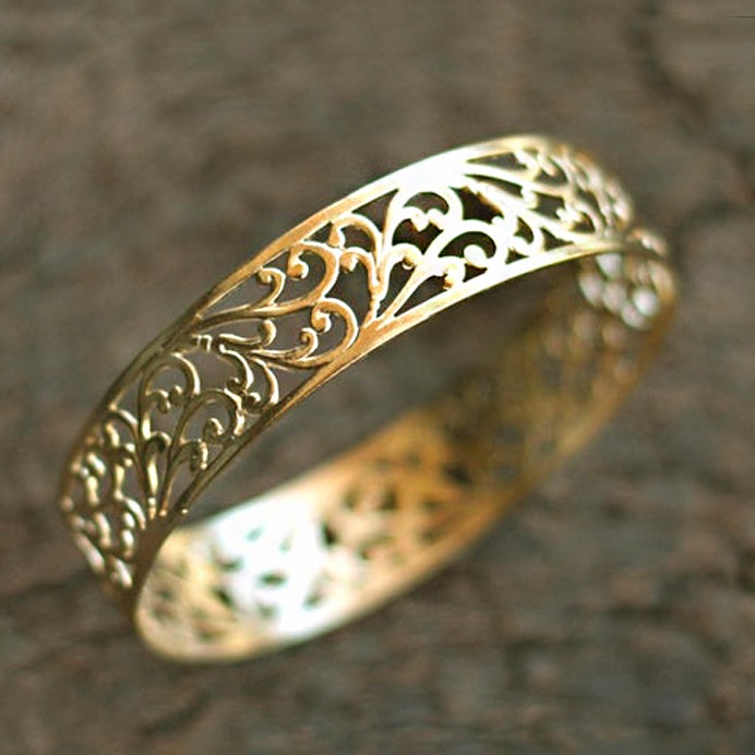 22 kt yellow gold lace prom filigree bangle bracelet