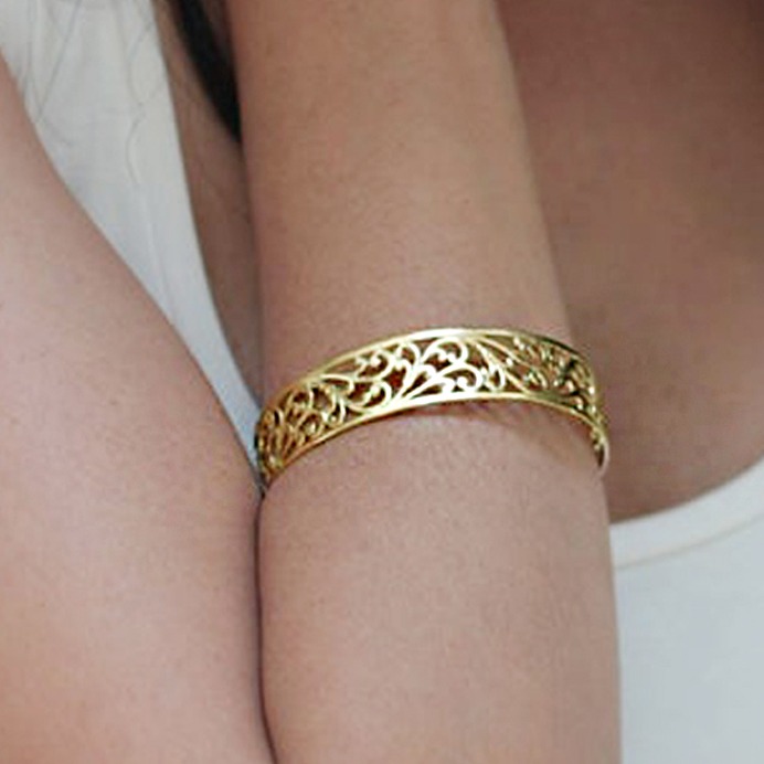 22 kt yellow gold lace prom filigree bangle bracelet