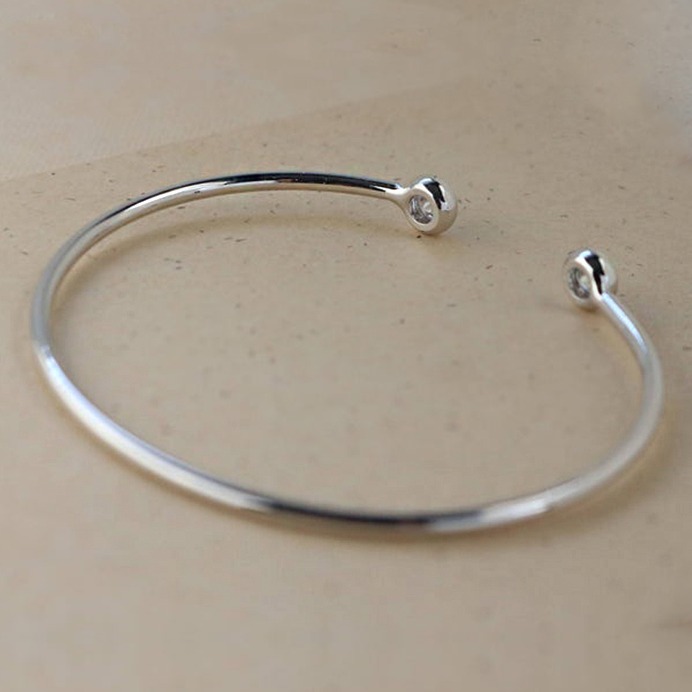 14 kt white gold cubic zirconia cuff bangle bracelet