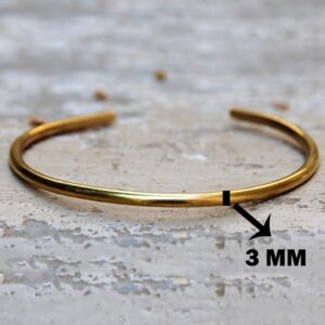 22 kt yellow gold minimalist round open cuff bangle bracelet