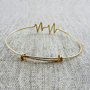 18 kt solid yellow gold adjustable heartbeat bangle bracelet