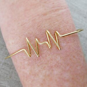 18 kt solid yellow gold adjustable heartbeat bangle bracelet