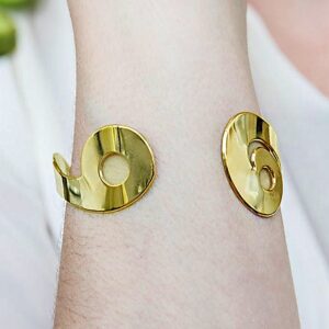 18 kt hallmark real yellow gold modern cuff bangle bracelet
