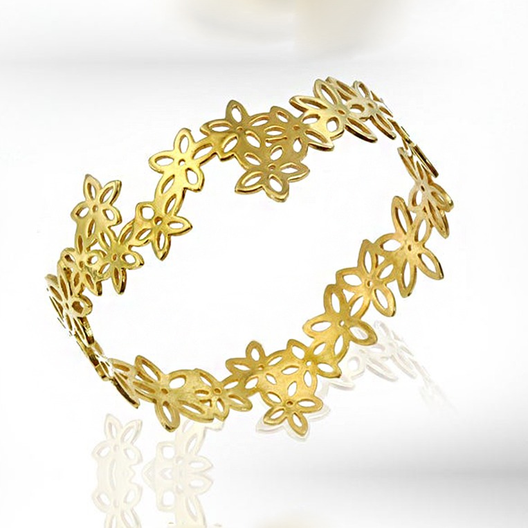 22 kt yellow gold flower glod lace statement slip-on bangle bracelet - Image 3