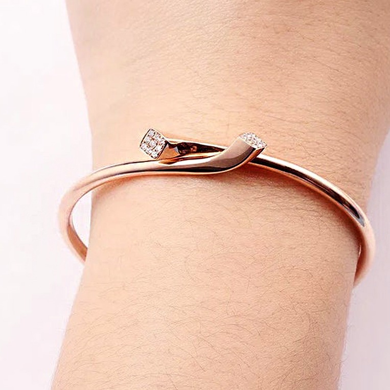 18 kt hallmark solid rose gold cubic zirconia cuff bangle bracelet