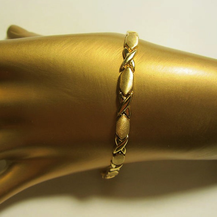 18 kt yellow gold kisses & hugs women bracelet 5 mm