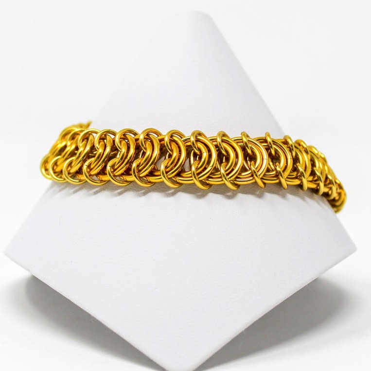 18 kt yellow gold chunky vertebrae chainmaille men's bracelet 15 mm